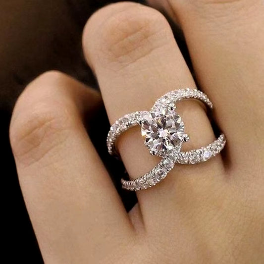 Simple Hollow Design Fashion Rhinestones Zircon Rings for Women Accessories Wedding Engagement Jewelry Gift